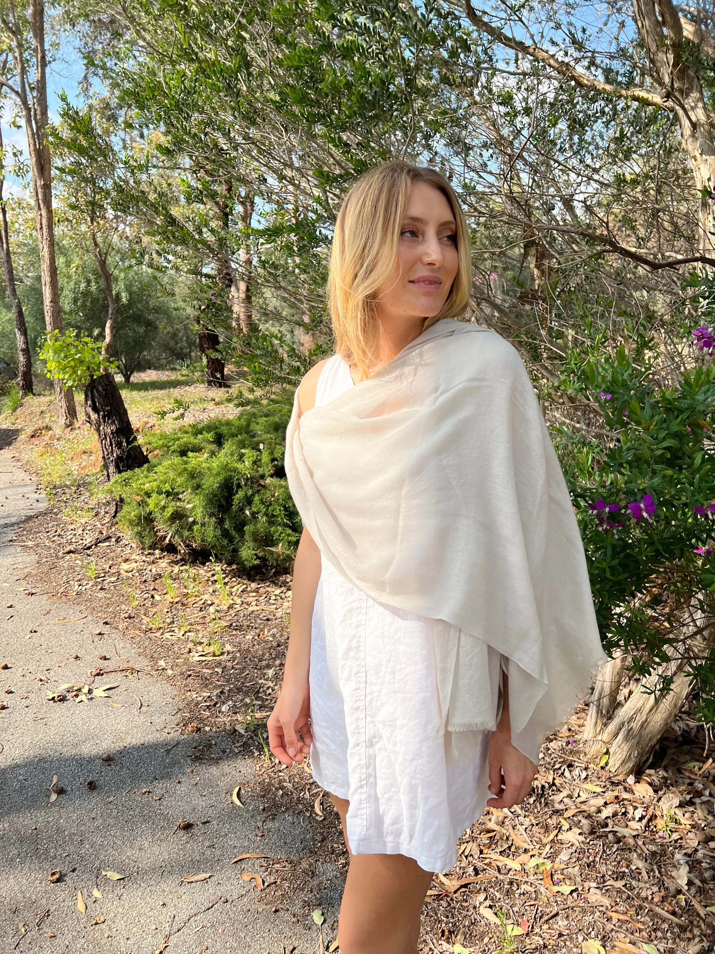 ✨ Luxury Shawl - Cashmere Silk - Oyster Shell