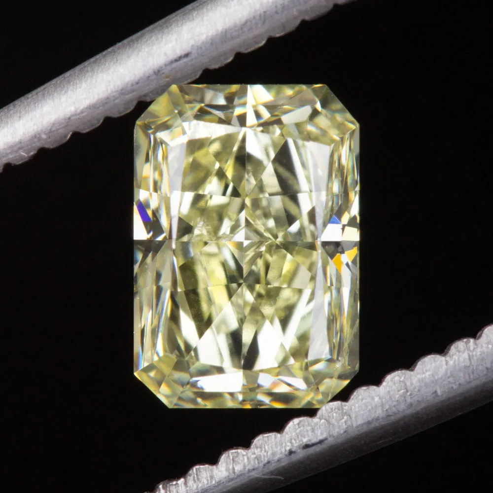 1 CARAT GIA CERTIFIED FANCY LIGHT YELLOW SI2 DIAMOND RADIANT CUT LOOSE NATURAL