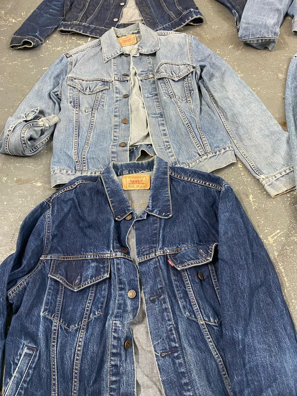 10 pc Levi’s denim jkt mix