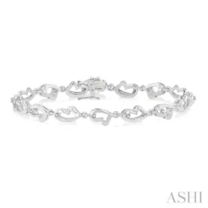 1/20 Ctw Heart Shape Single Cut Diamond Bracelet in Sterling Silver