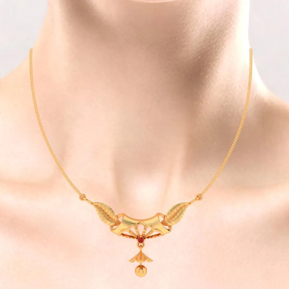 14k Flower Designed Stylish Leafy Gold Pendant