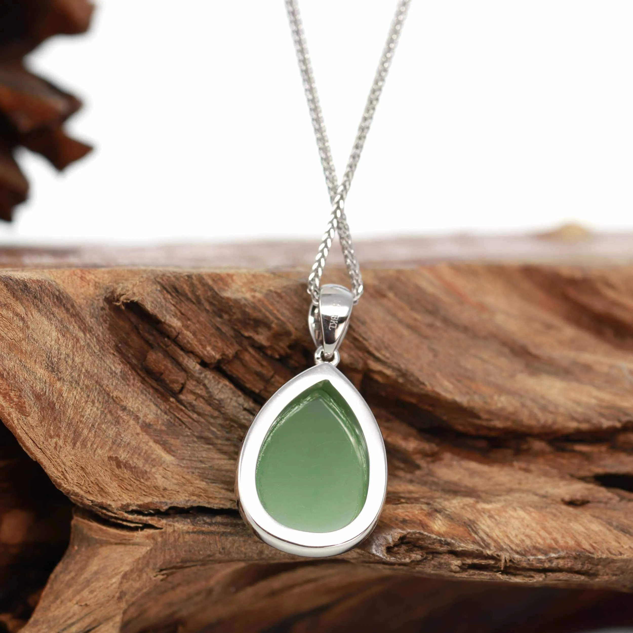 14K Gold Genuine Green Apple Green Jade Tear Drop Diamond Cut Pendant Necklace