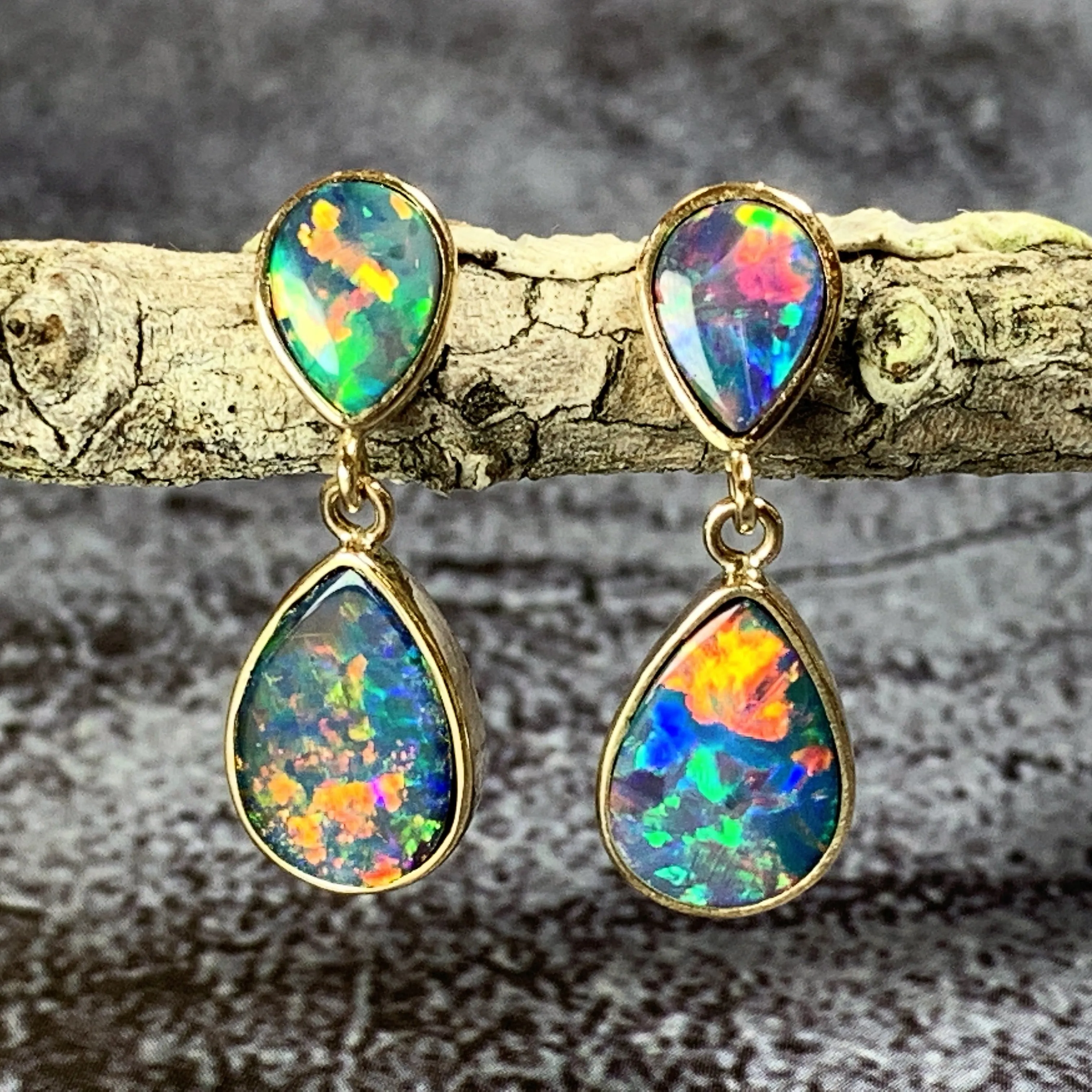 14kt Yellow Gold dangling Fire Opal doublet earrings 3.17ct