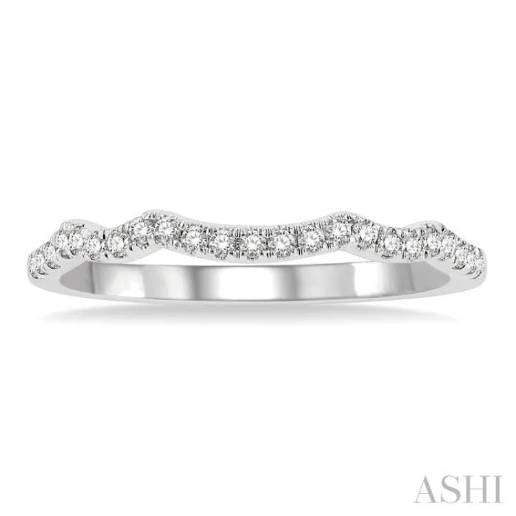 1/6 Ctw Triple Curve Round Cut Diamond Wedding Band in 14K White Gold