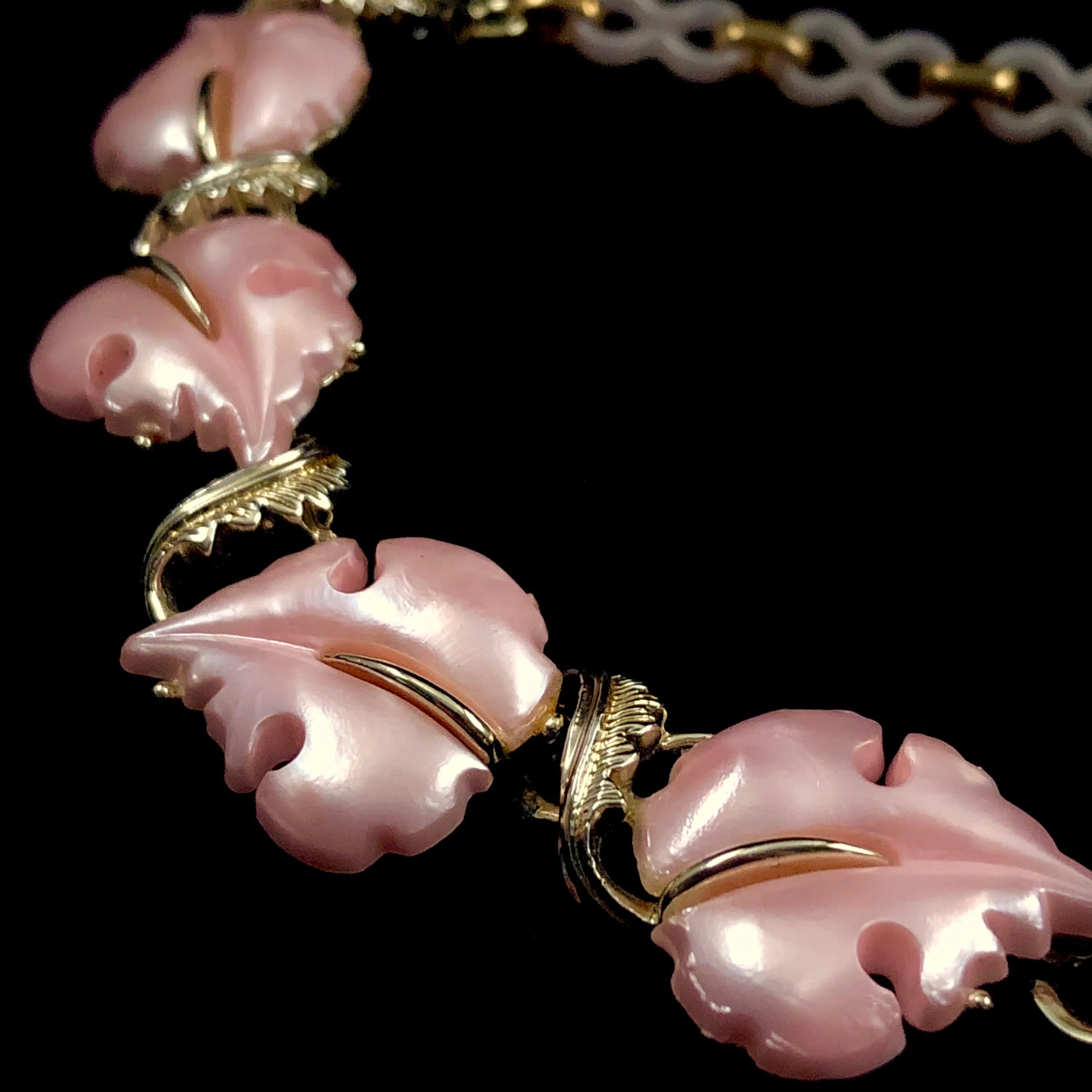 1960s Star Pink Thermoset Demi Parure