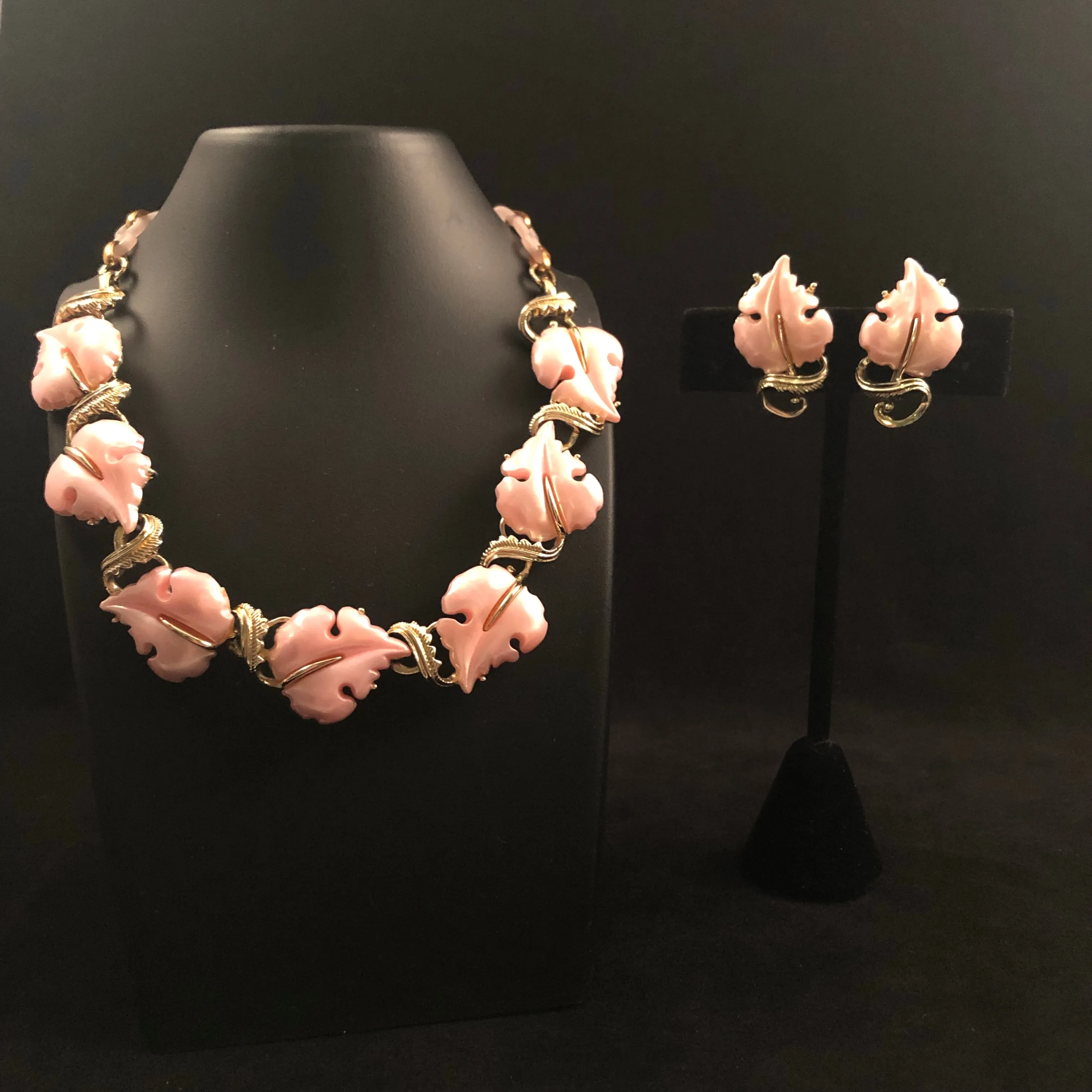 1960s Star Pink Thermoset Demi Parure