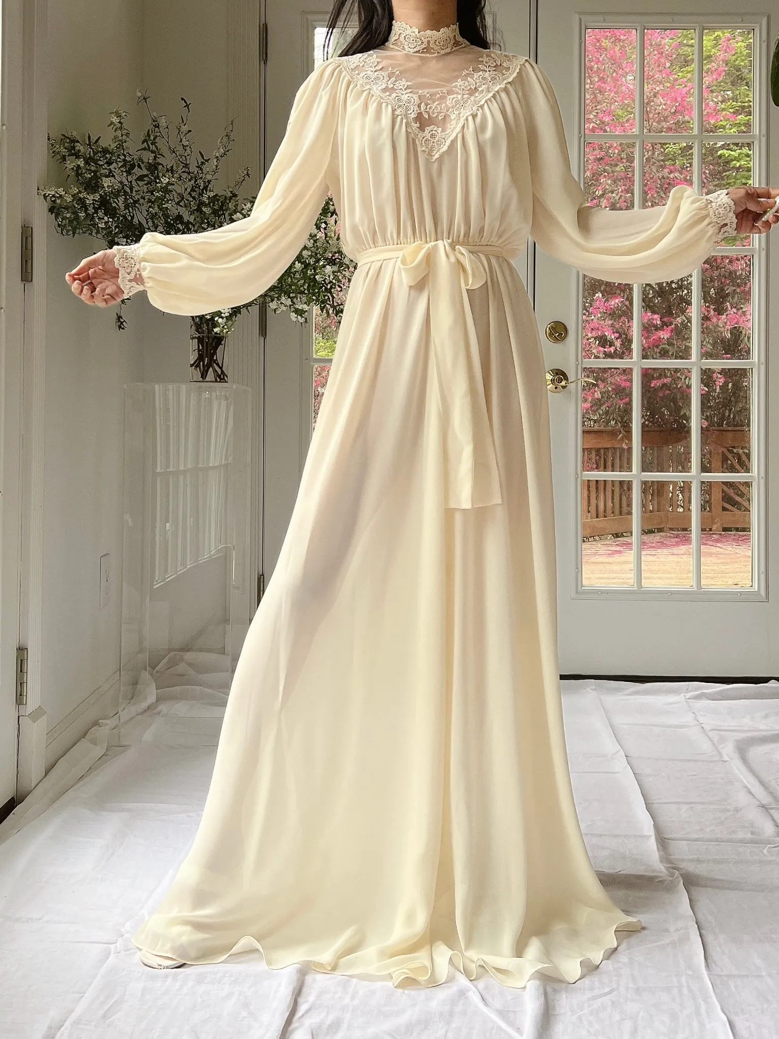 1970's Chiffon Poet Sleeves Gown - M