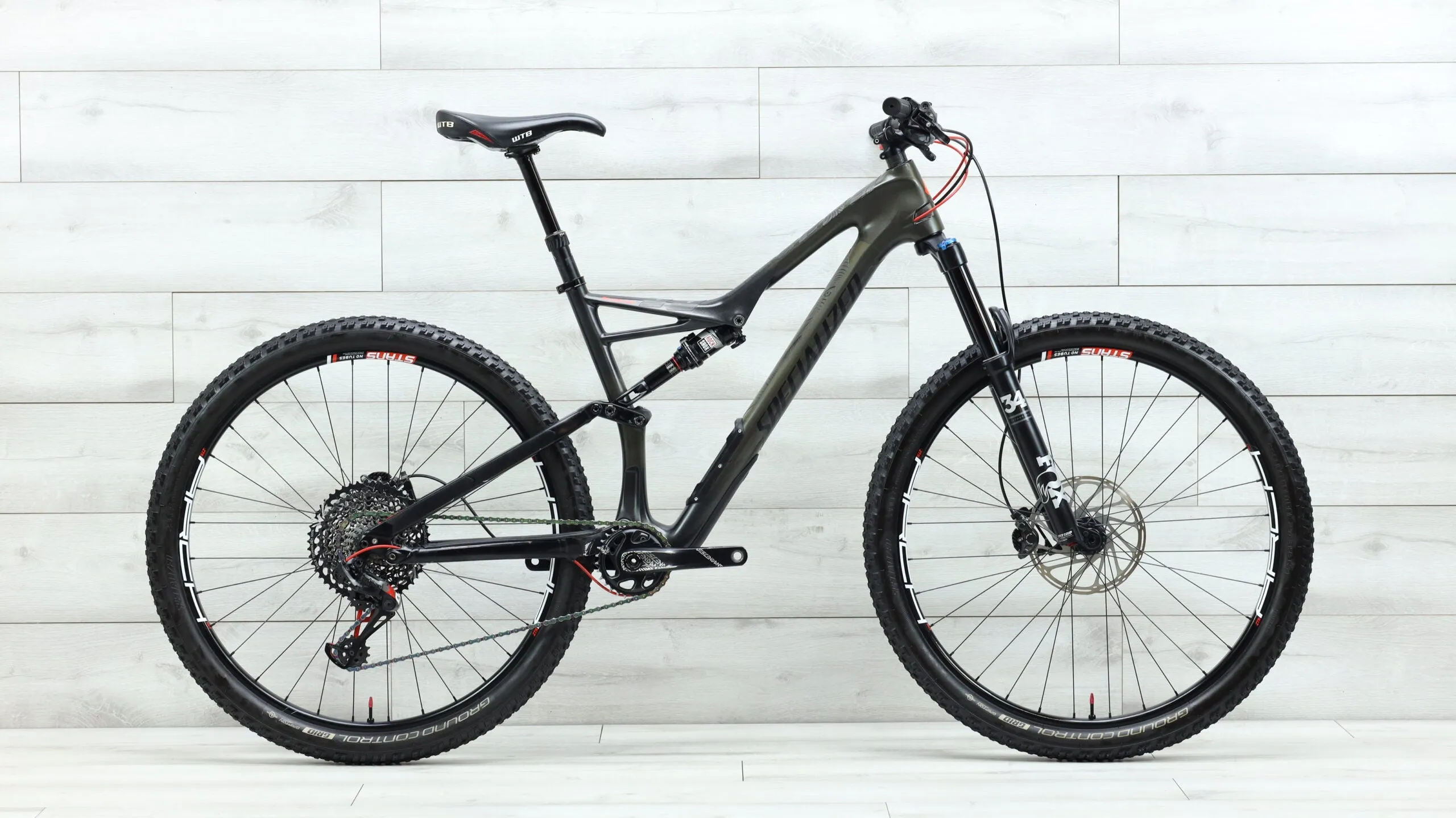 2018 Specialized Stumpjumper Expert 29/6Fattie  Mountain Bike - Large