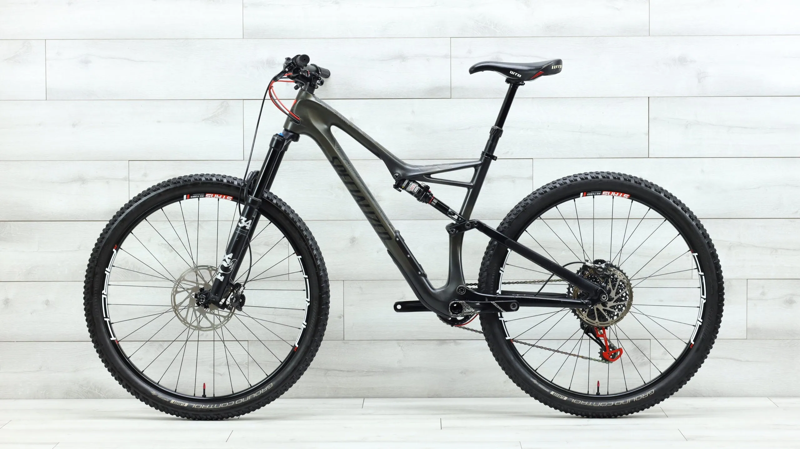 2018 Specialized Stumpjumper Expert 29/6Fattie  Mountain Bike - Large