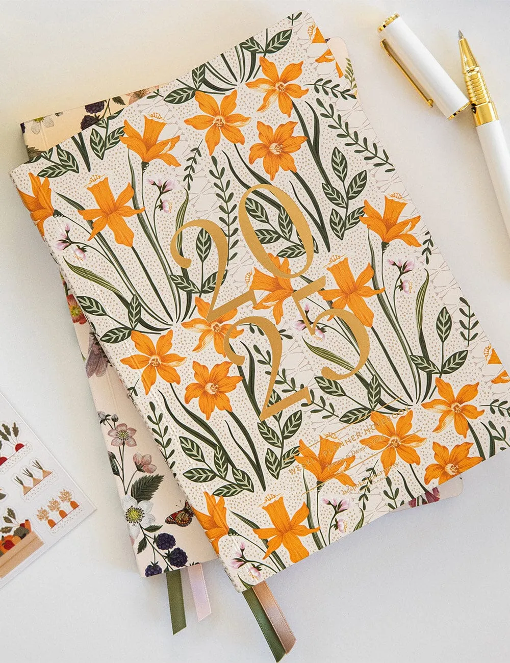 2025 Weekly Planner Notebook Daffodil