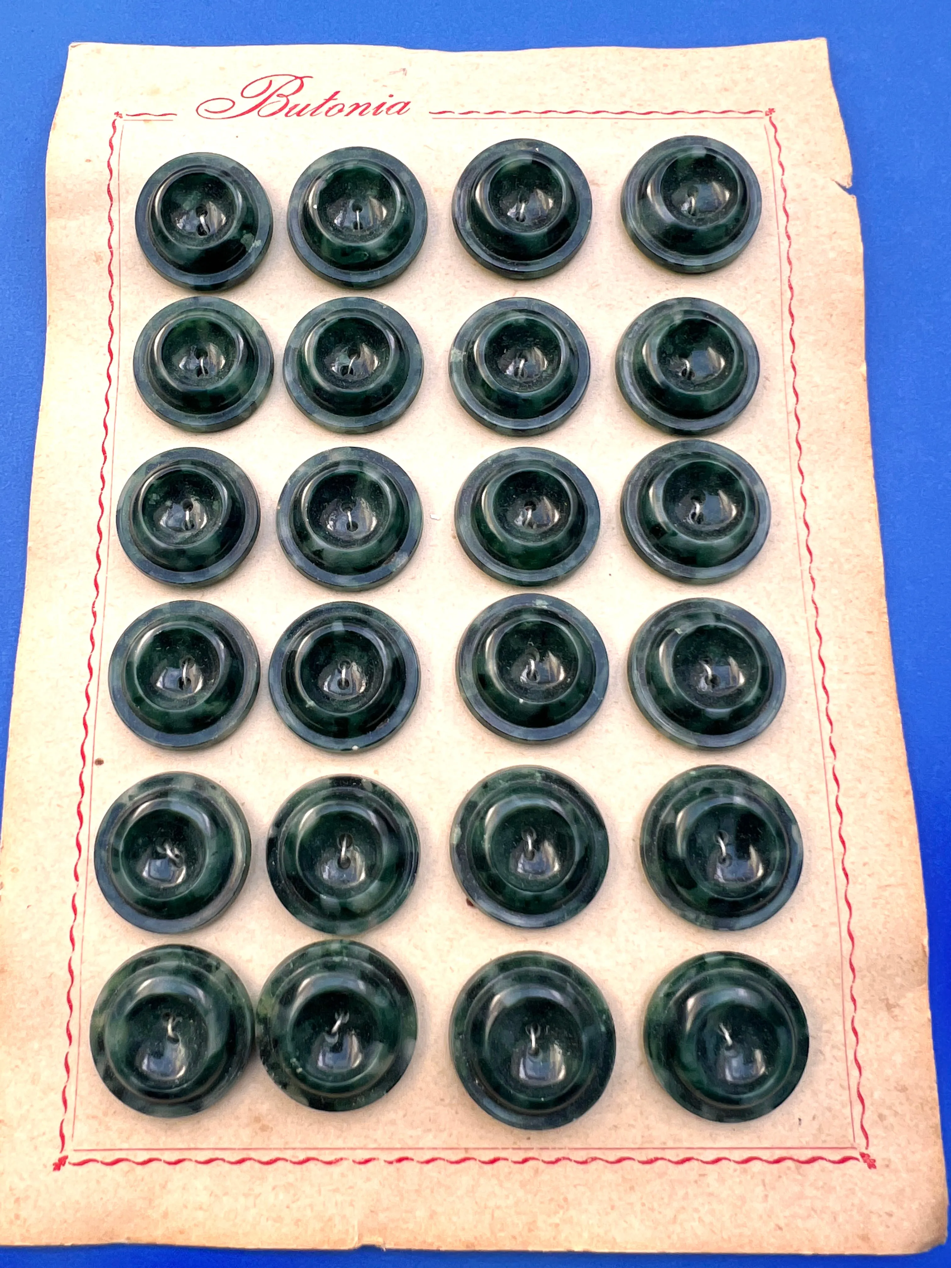 24 Vintage Marbled Forest Green 2.2cm Italian Buttons