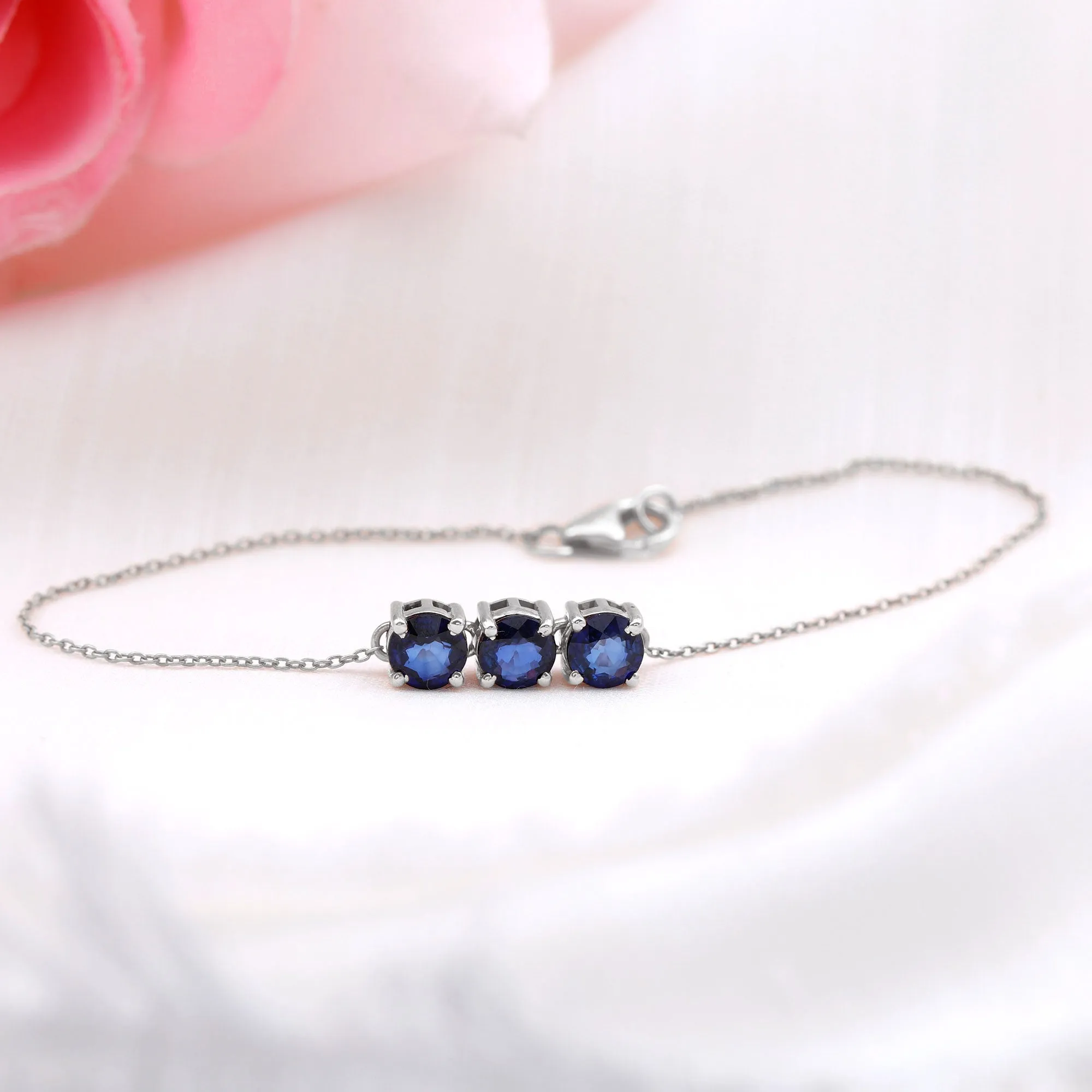 2.75 CT Blue Sapphire Three Stone Chain Bracelet