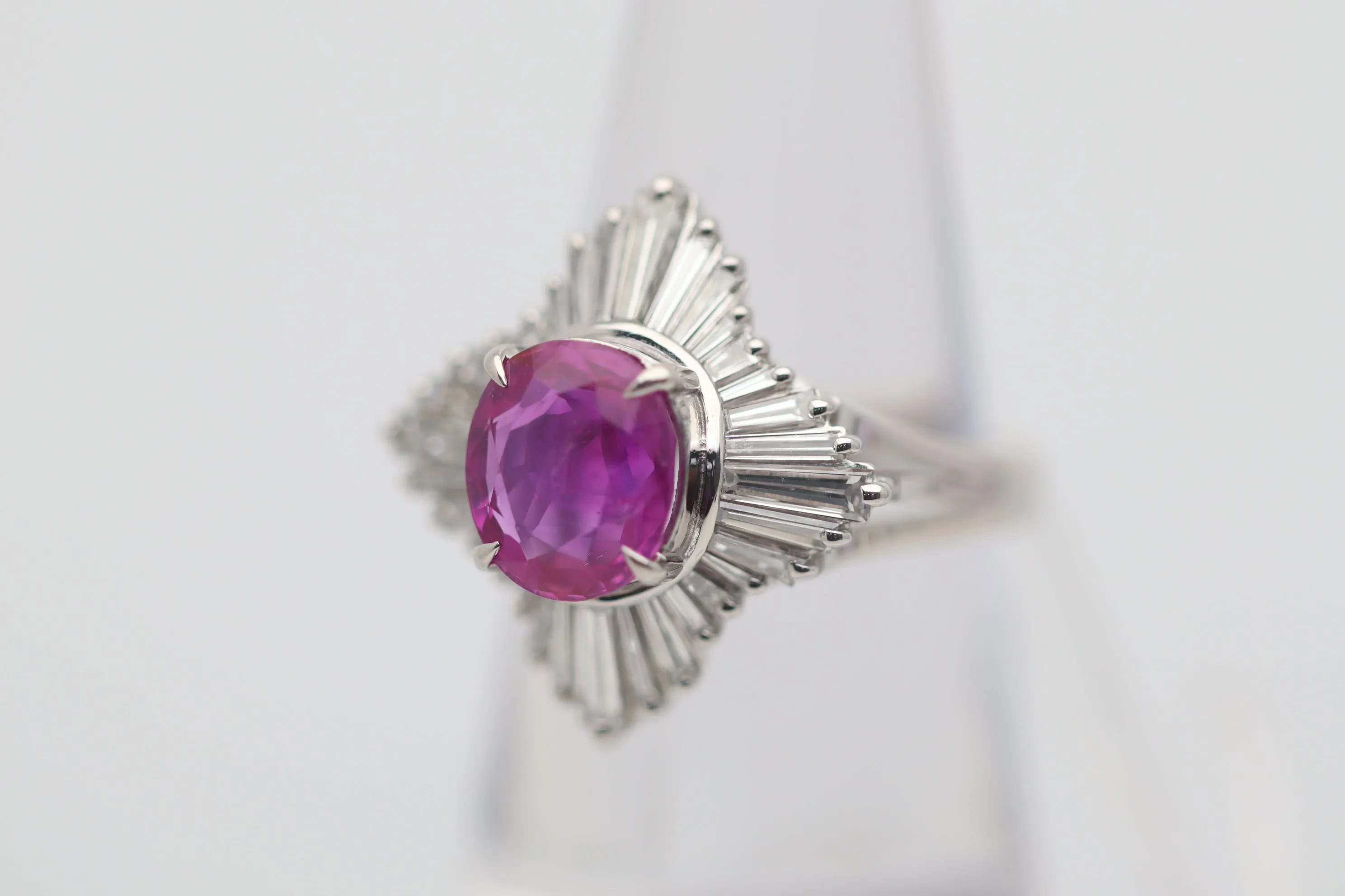 2.84 Carat Burmese Pink-Sapphire Diamond Platinum Ring, GIA Certified No-Heat