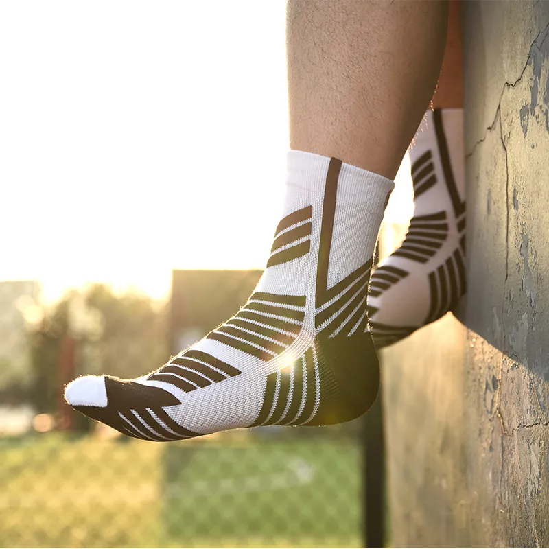 3-Pack Premium Elite Basketball Compression Socks for Men