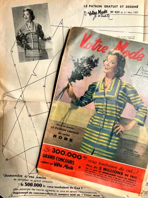 31st March 1955 French Women's Magazine Votre Mode incl. Pattern for The Dress on The Cover