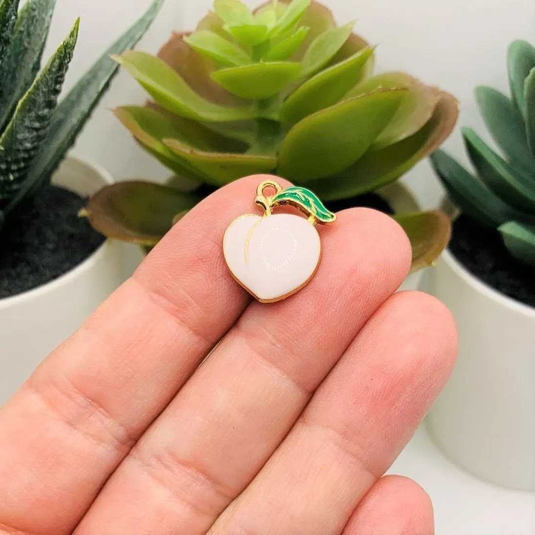 4, 20 or 50 Pieces: Enamel Georgia Peach Charms