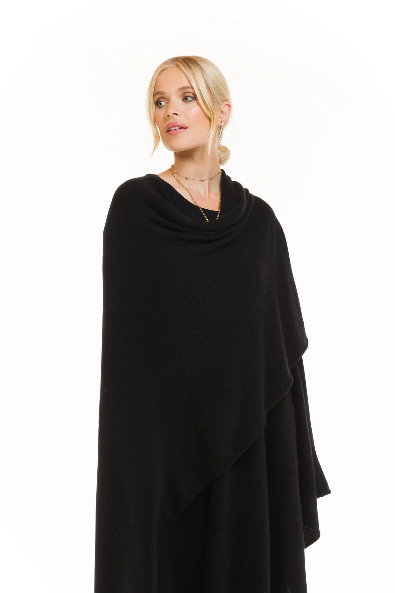 4 PLY AVALON CASHMERE CAPE BLACK