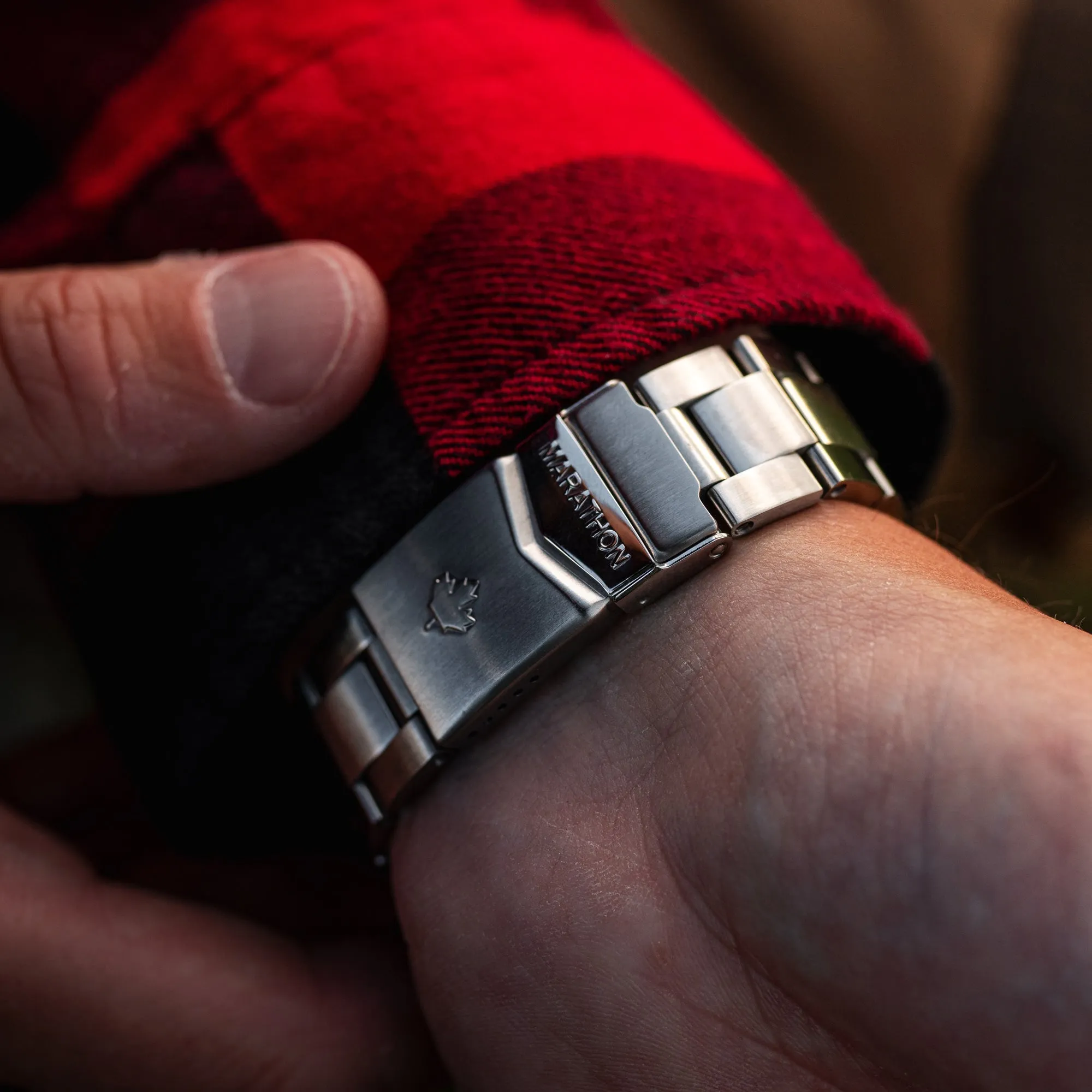 41mm Arctic Red Maple Large Diver’s Automatic (GSAR) with Stainless Steel Bracelet