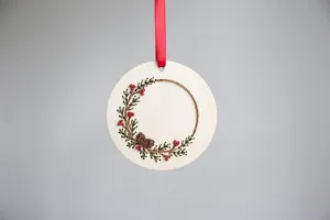 4" WOOD EMBROIDERY HOLIDAY WREATH ORNAMENTS