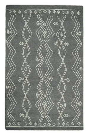 5x8 Gray and White Tribal Hand Hooked Textured Loop Area Rug | TRIB1