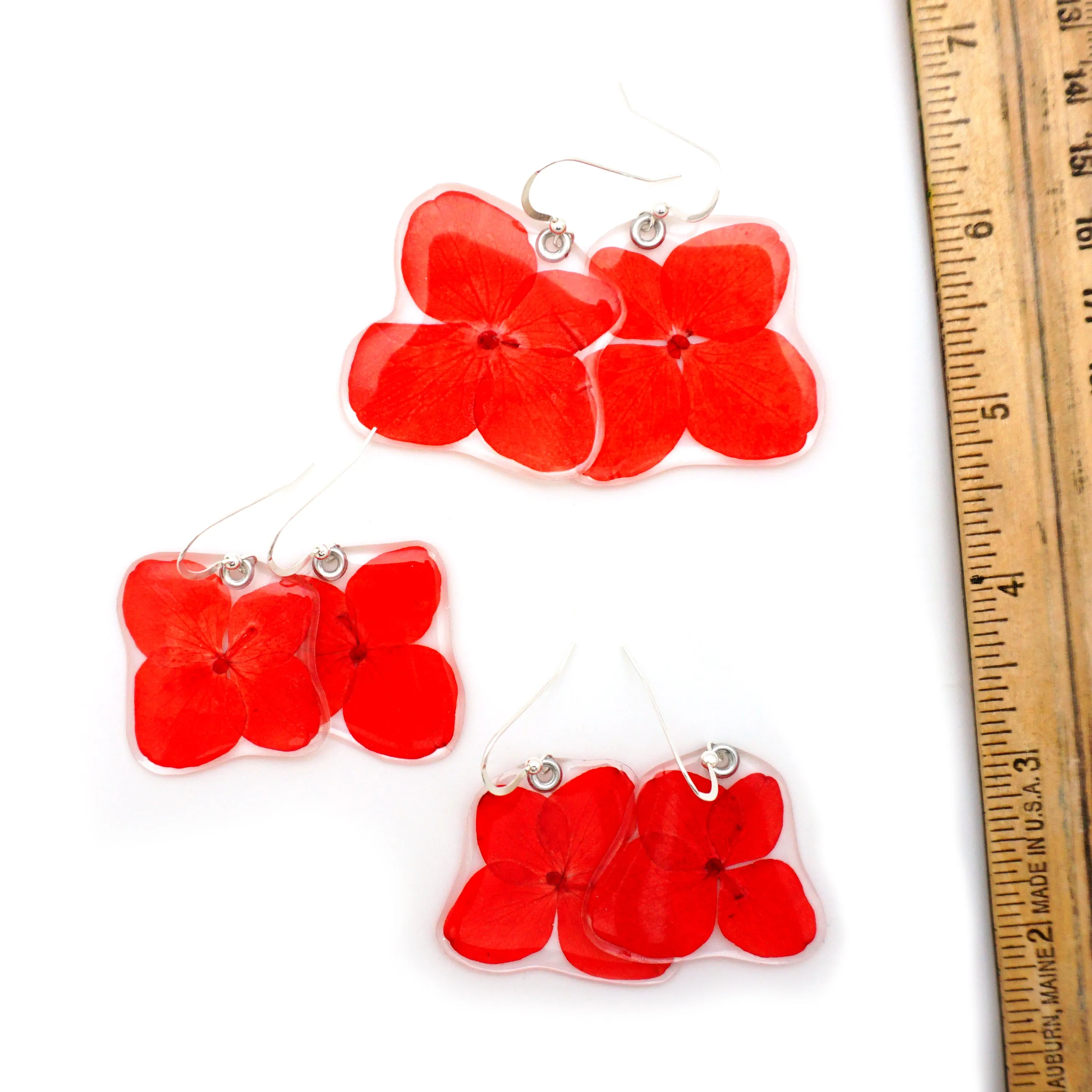 69218 Red Hydrangea flower earrings