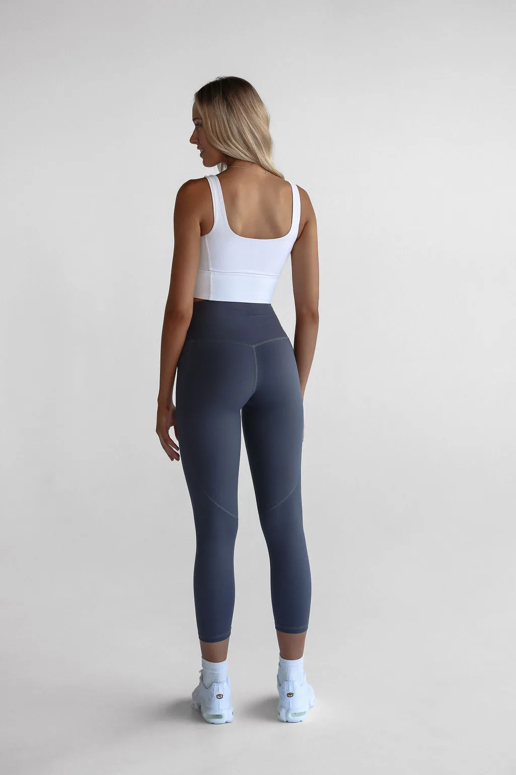 7/8 Pocket Leggings - Charcoal