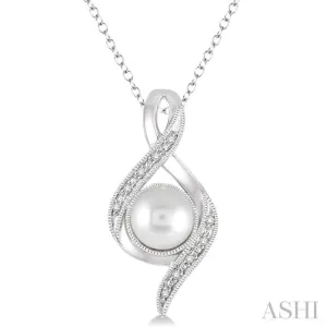 7x7 MM Cultured Pearl and 1/20 Ctw Round Cut Diamond Pendant in Sterling Silver with Chain