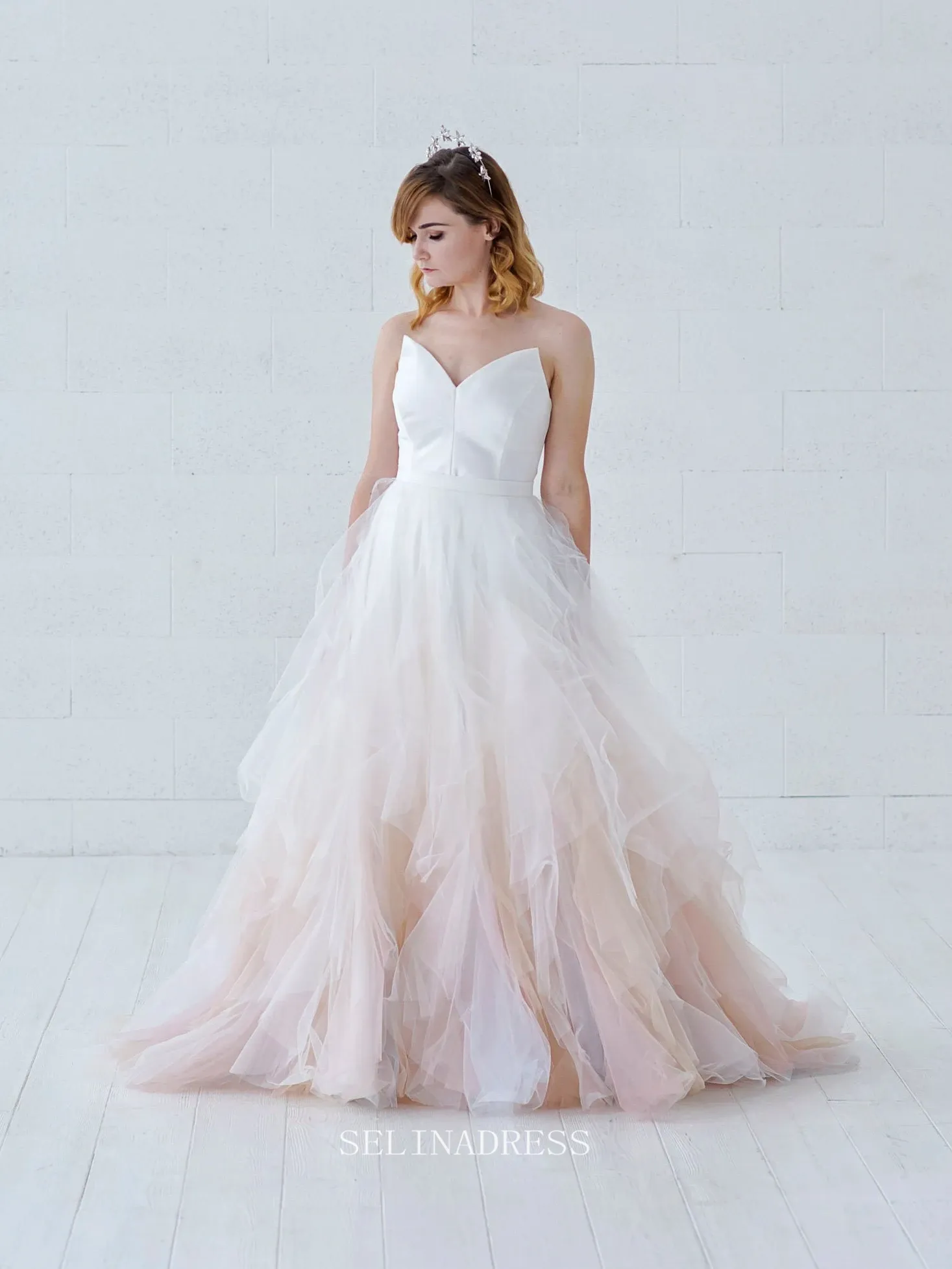 A-line Ombre Wedding Dress Tulle Wedding Dress Strapless Bridal Gown Wedding Dress Bridal Gown GRSD005