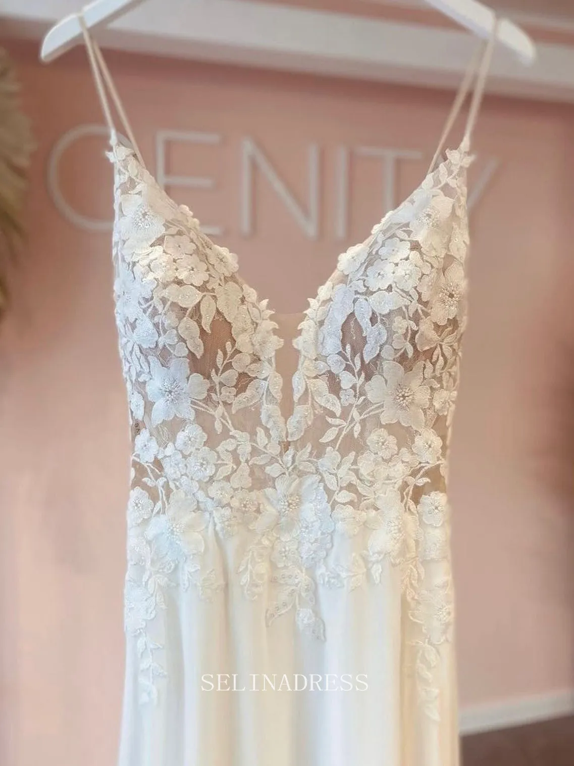 A-line Spaghetti Straps Romantic Lace Country Wedding Dresses LOP612