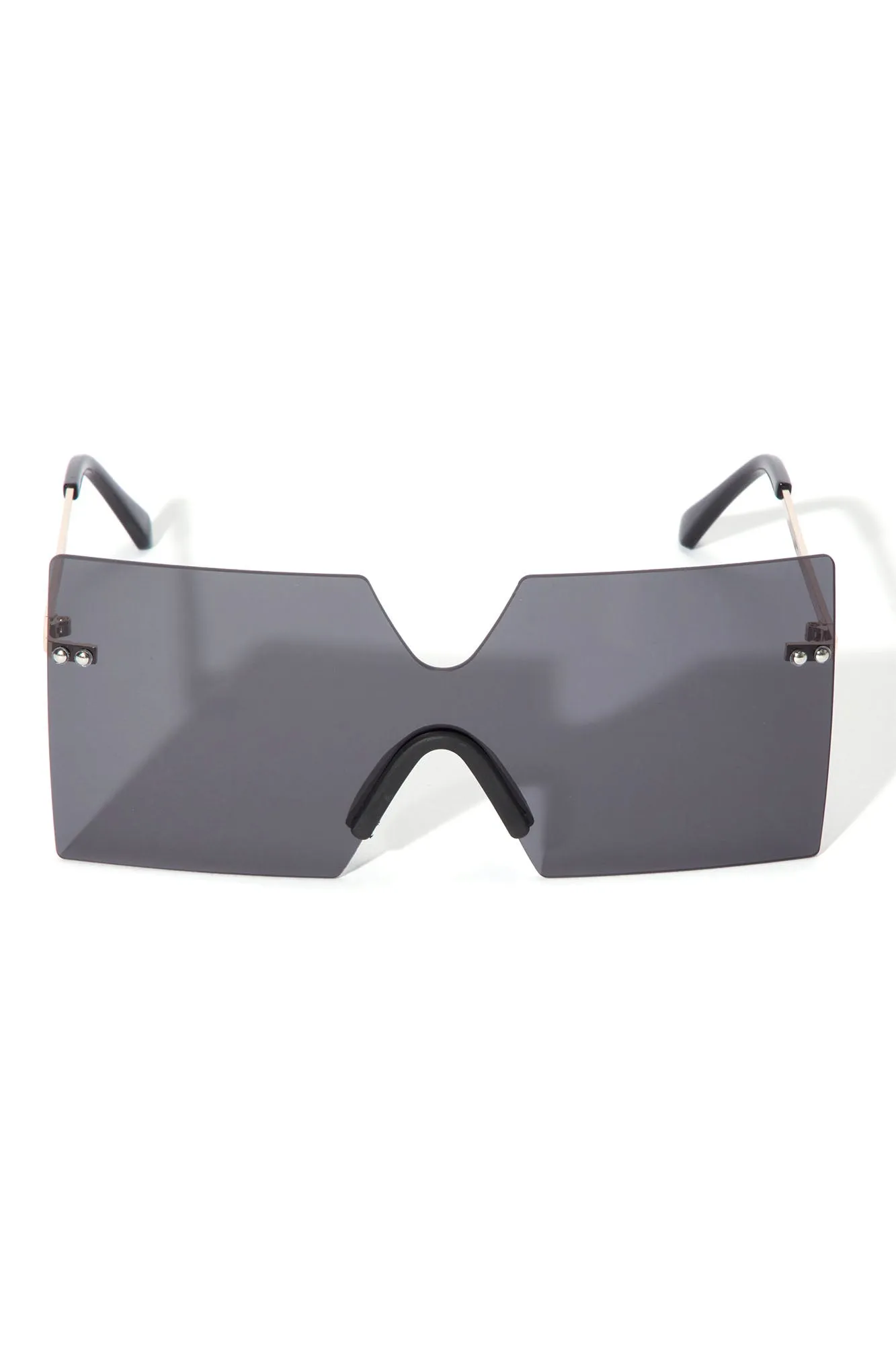 A List Status Sunglasses - Black