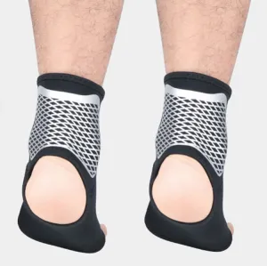 A Pair Sports Ankle Support Compression Ankle Socks Outdoor Basketball Football Mountaineering Protective Gear, Size: M(Black)