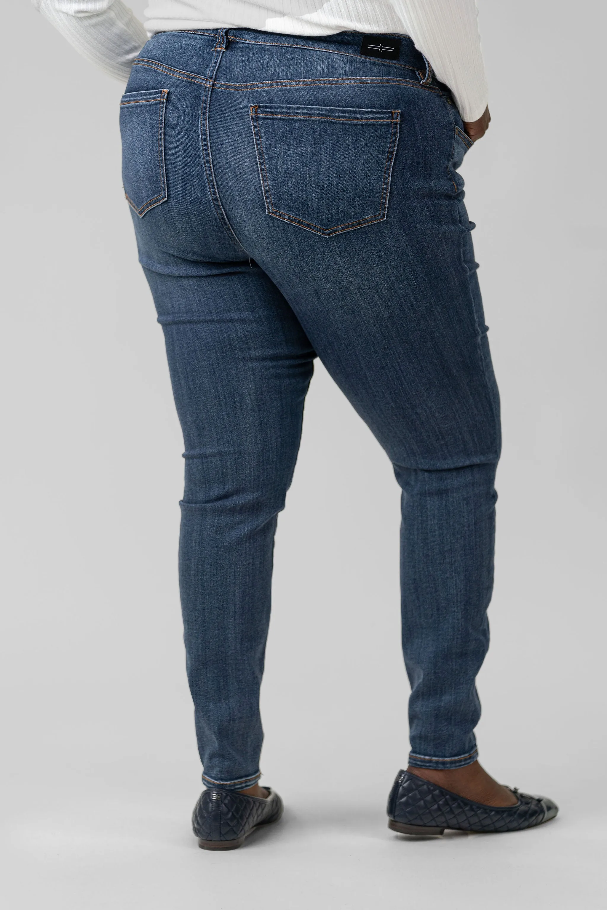 ABBY SKINNY 30" JEAN