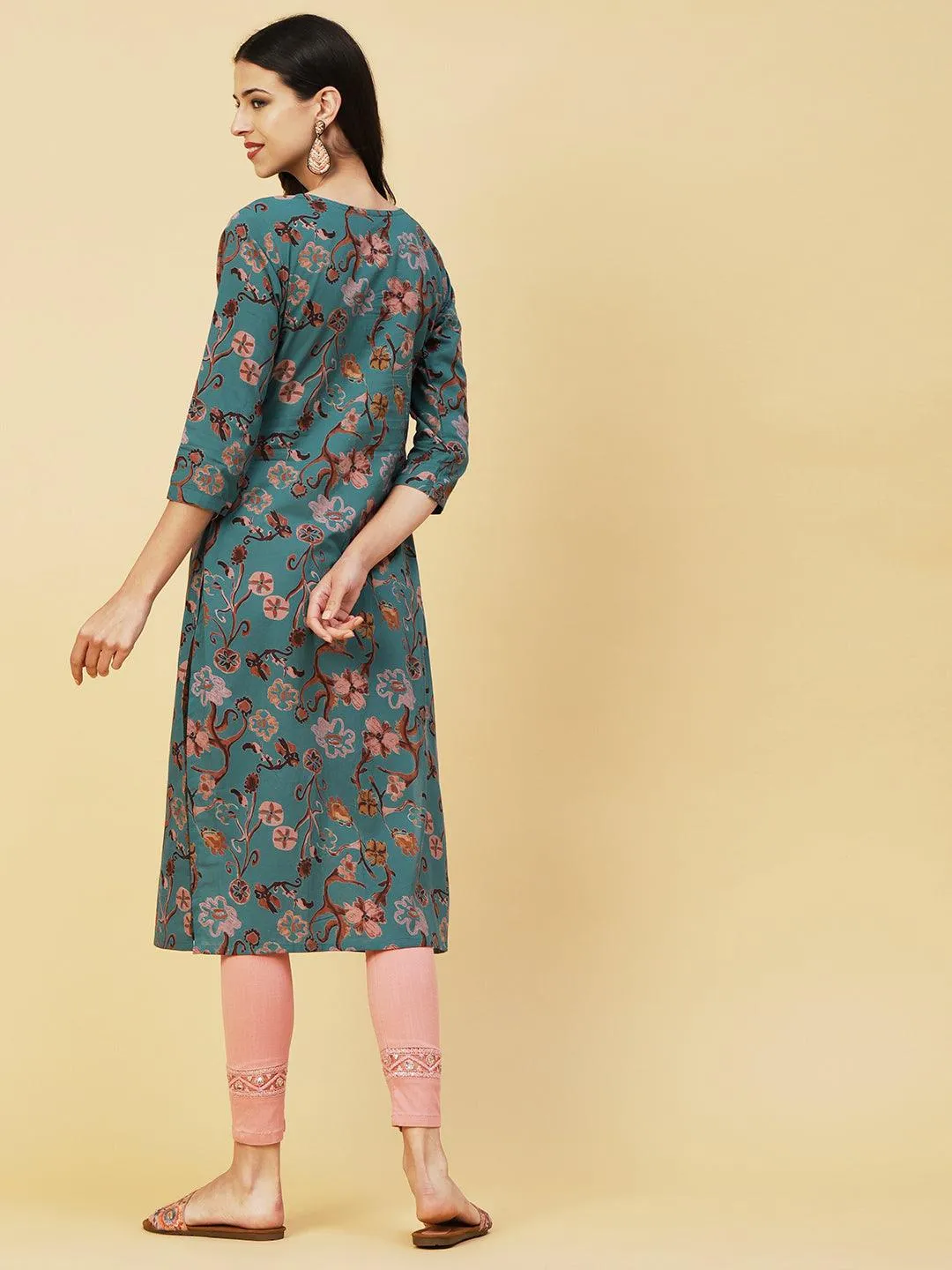 Abstract Floral Printed Buttoned Kurta - Green