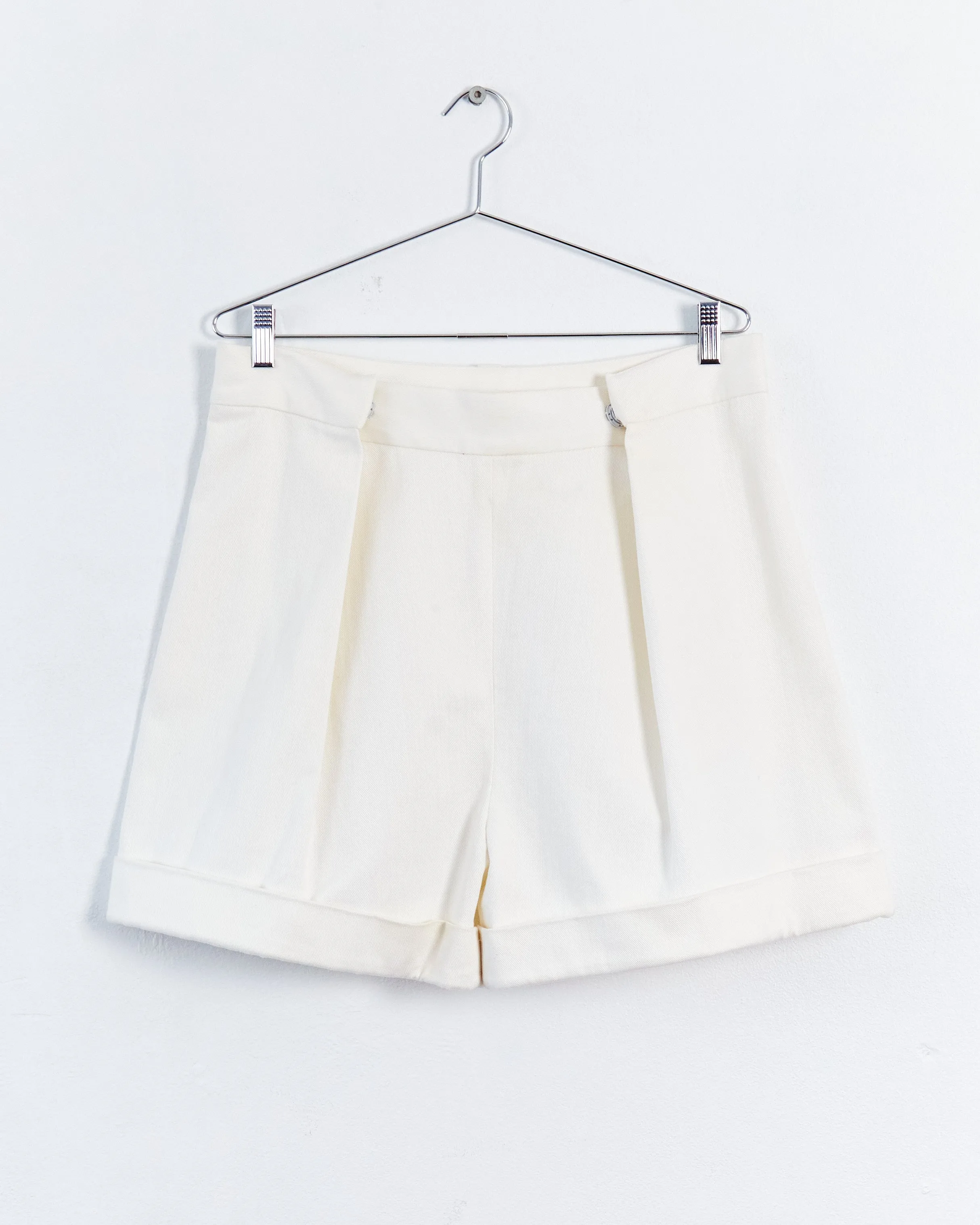 Acne cotton 'sea slubs' turn up shorts, ivory, 10