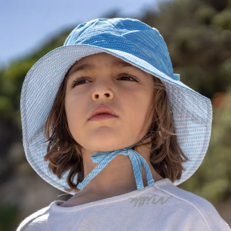 Acorn Reversible Bucket Hat - Azure