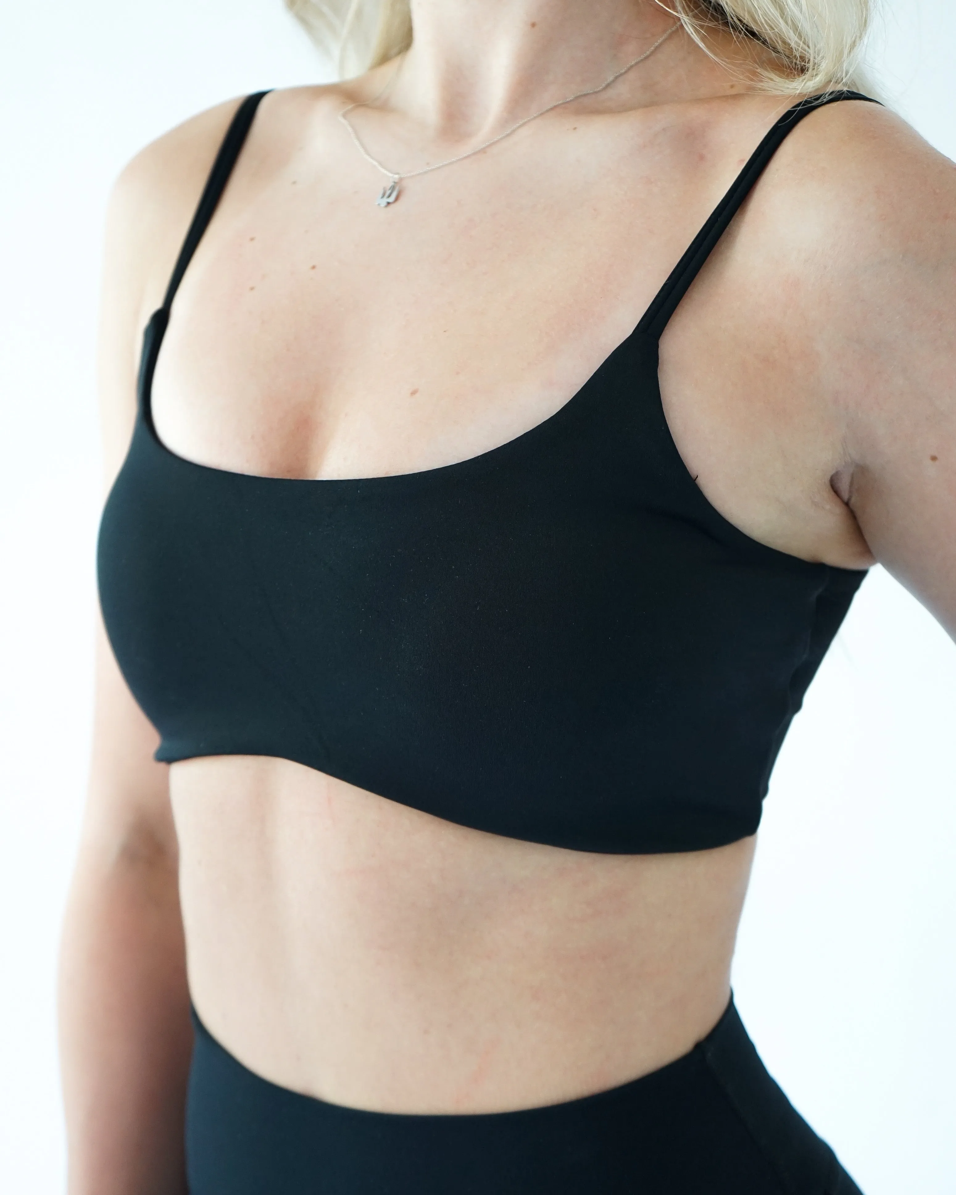 Adapt Sports Bra - Black