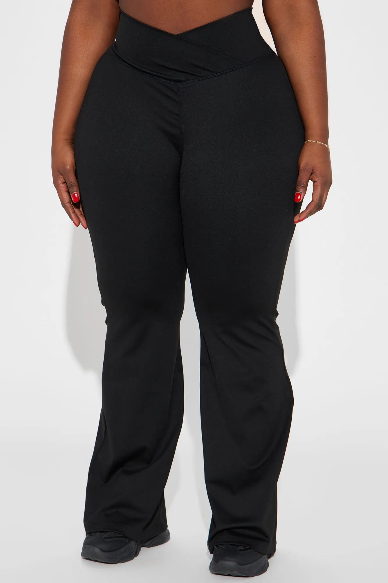 Adrianna Lounge Yoga Pant - Black