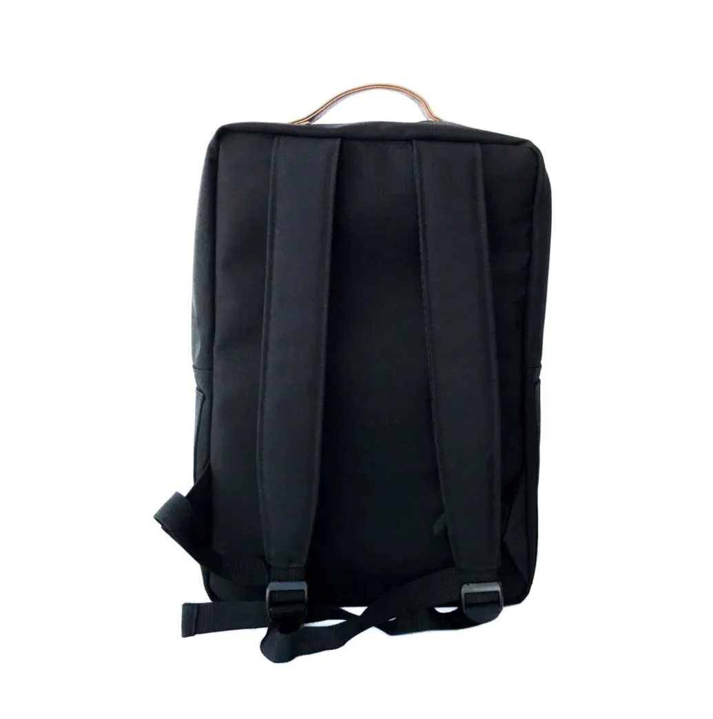 Adventurist Classic Backpack - Black