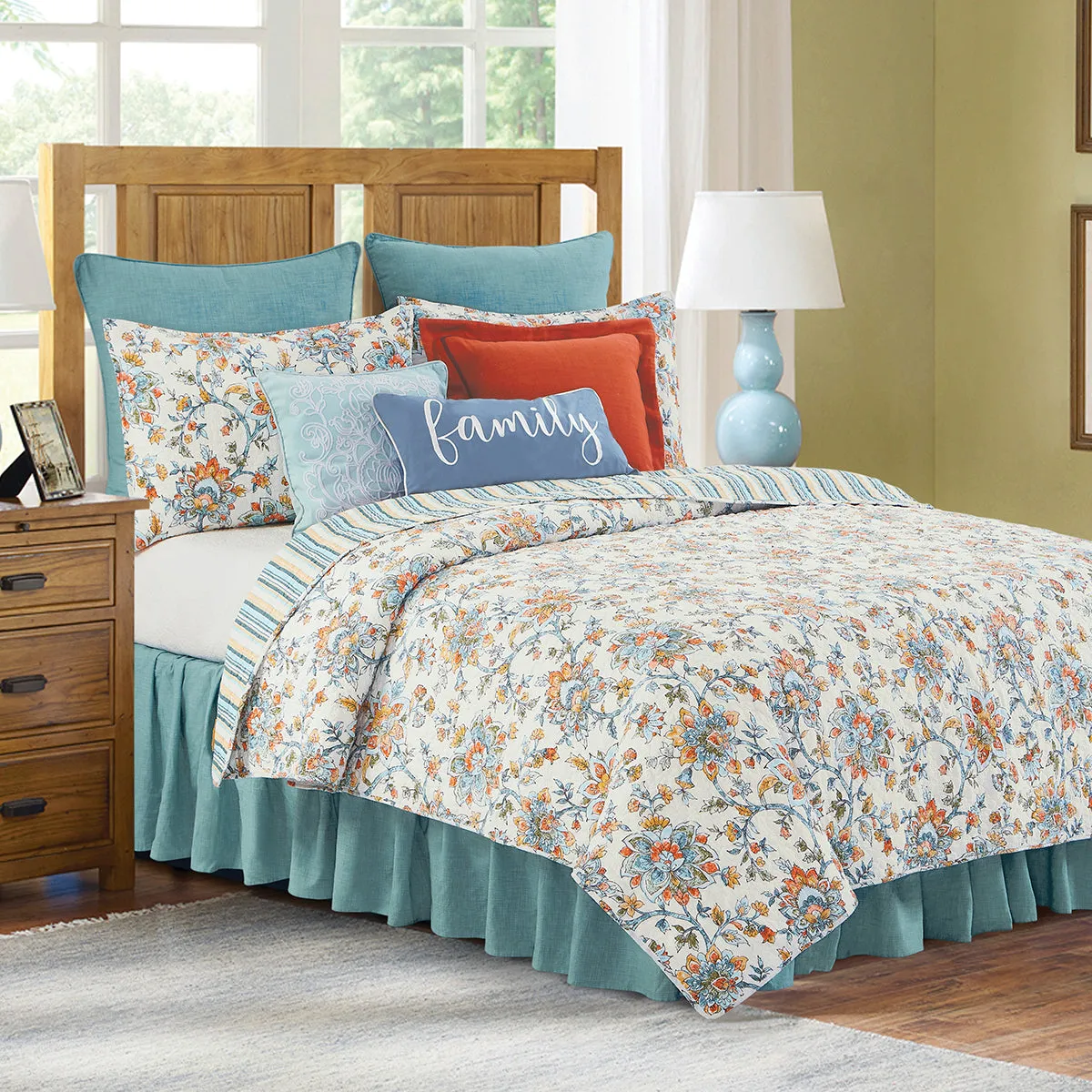 Ainsley Quilt Set