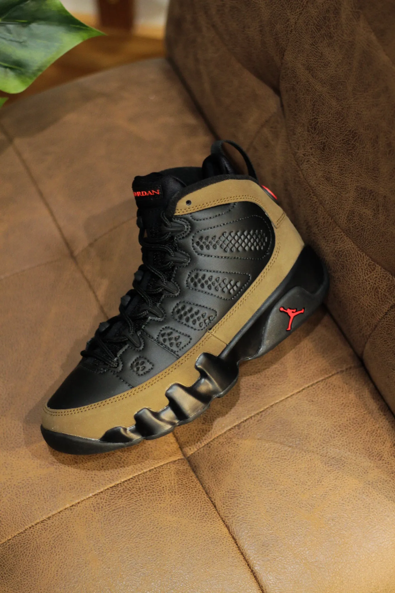 AIR JORDAN 9 RETRO (GS) "LIGHT OLIVE"