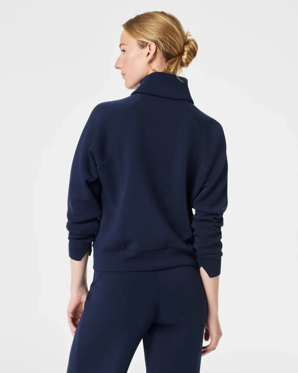 AirEssentials Timeless Navy Half Zip Top