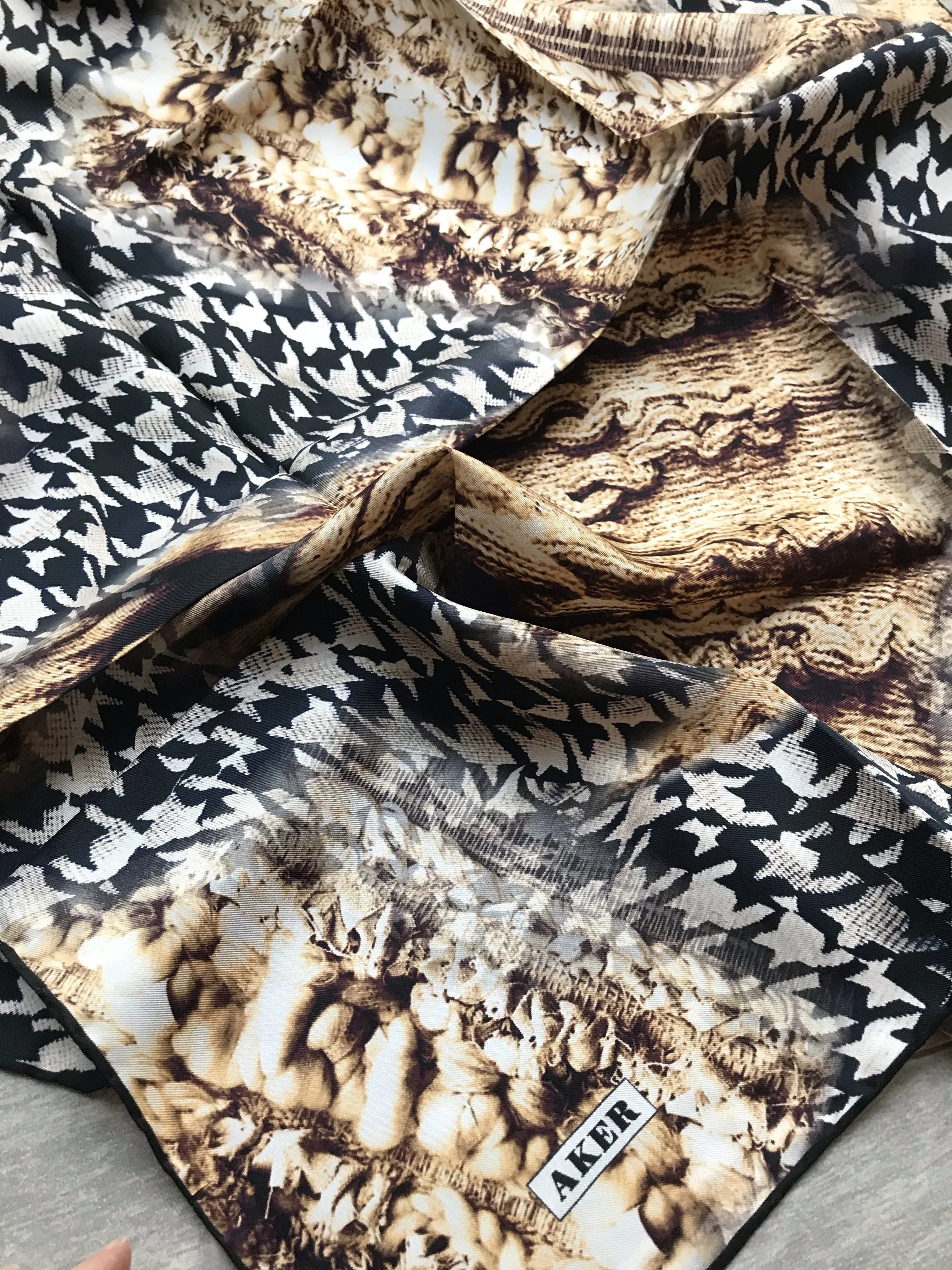 Aker Wisteria Winter Silk Scarf No. 11