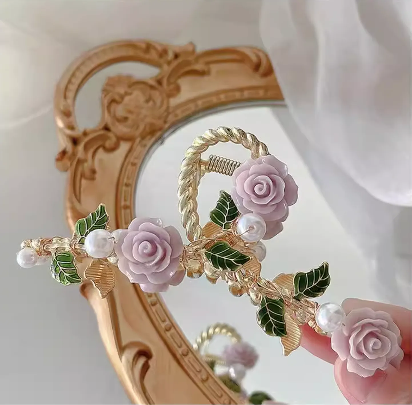 Alessia Floral Hair Clip