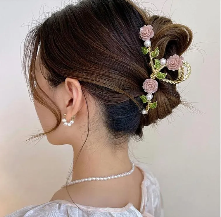 Alessia Floral Hair Clip