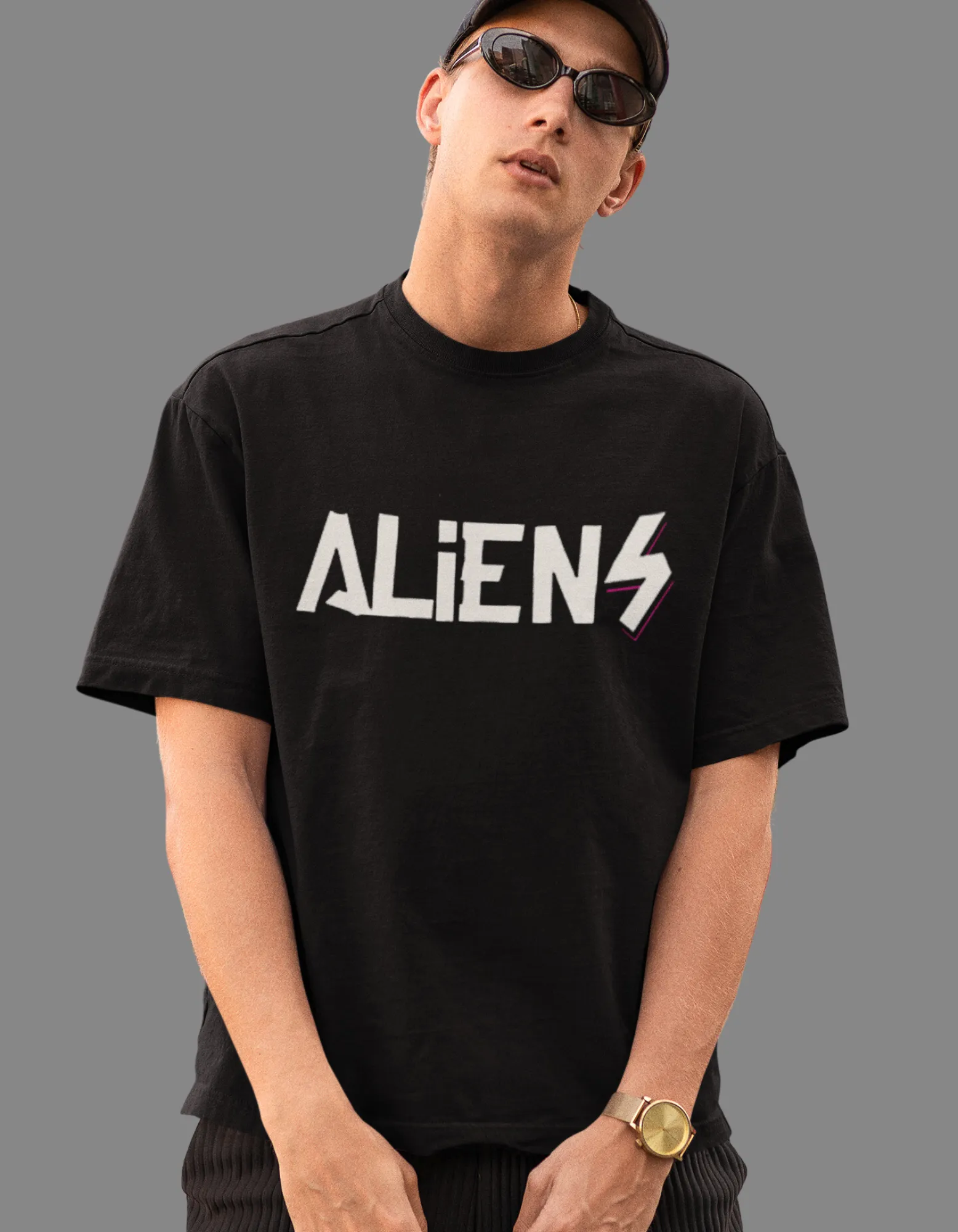 Aliens Exist Graphic Men's Oversized T-Shirt