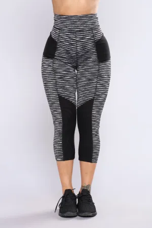 Alissa Striped Active Crop Leggings - Black/Grey