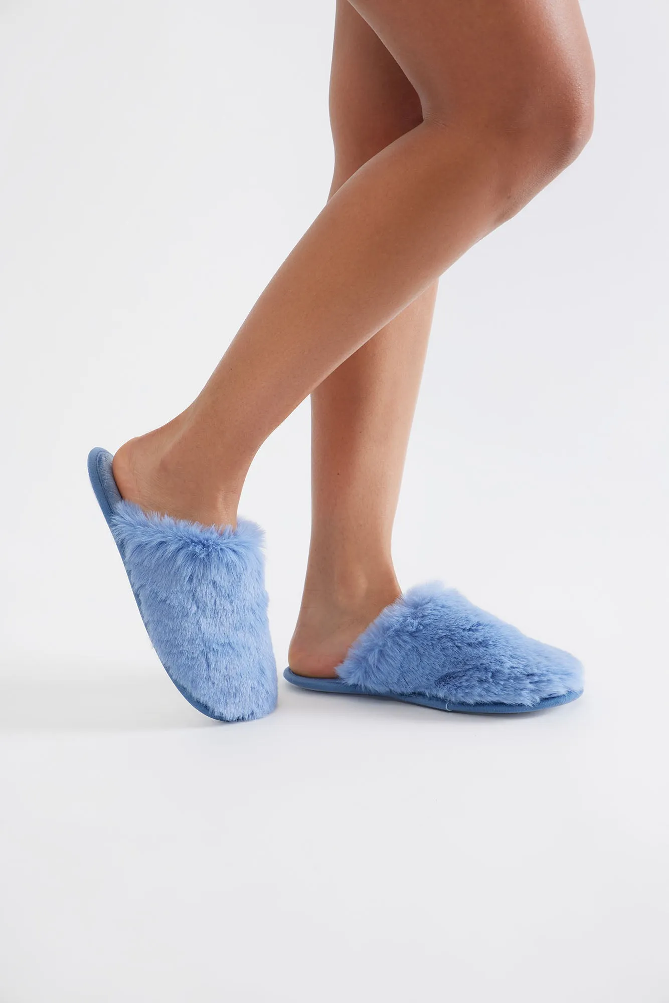 All Fuzzy Slippers - Blue