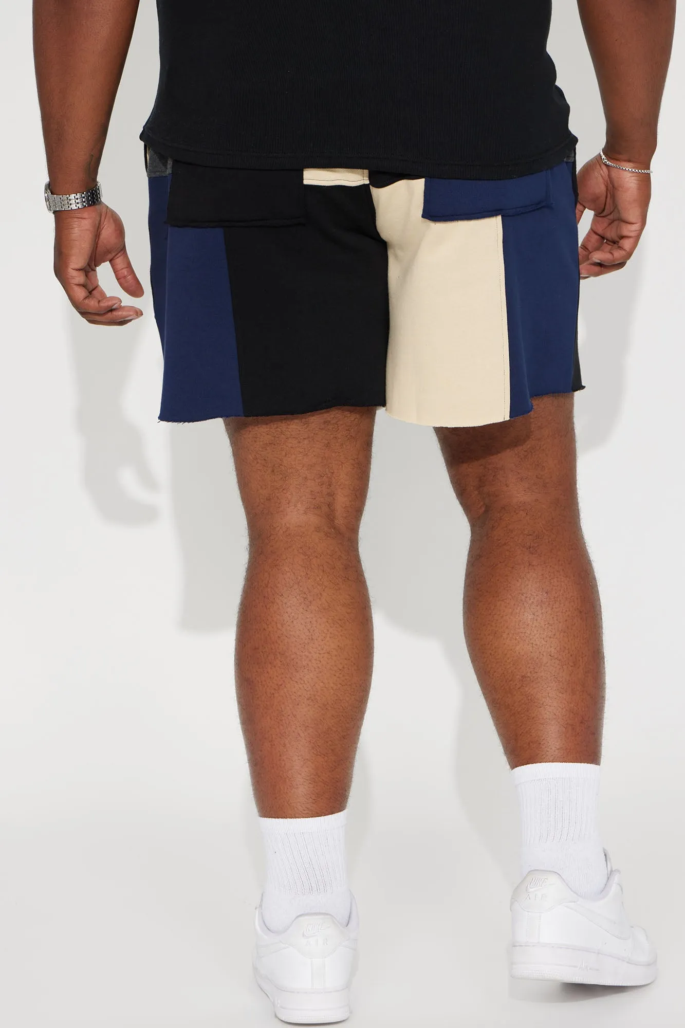 All The Pieces Relaxed Short - Black/combo