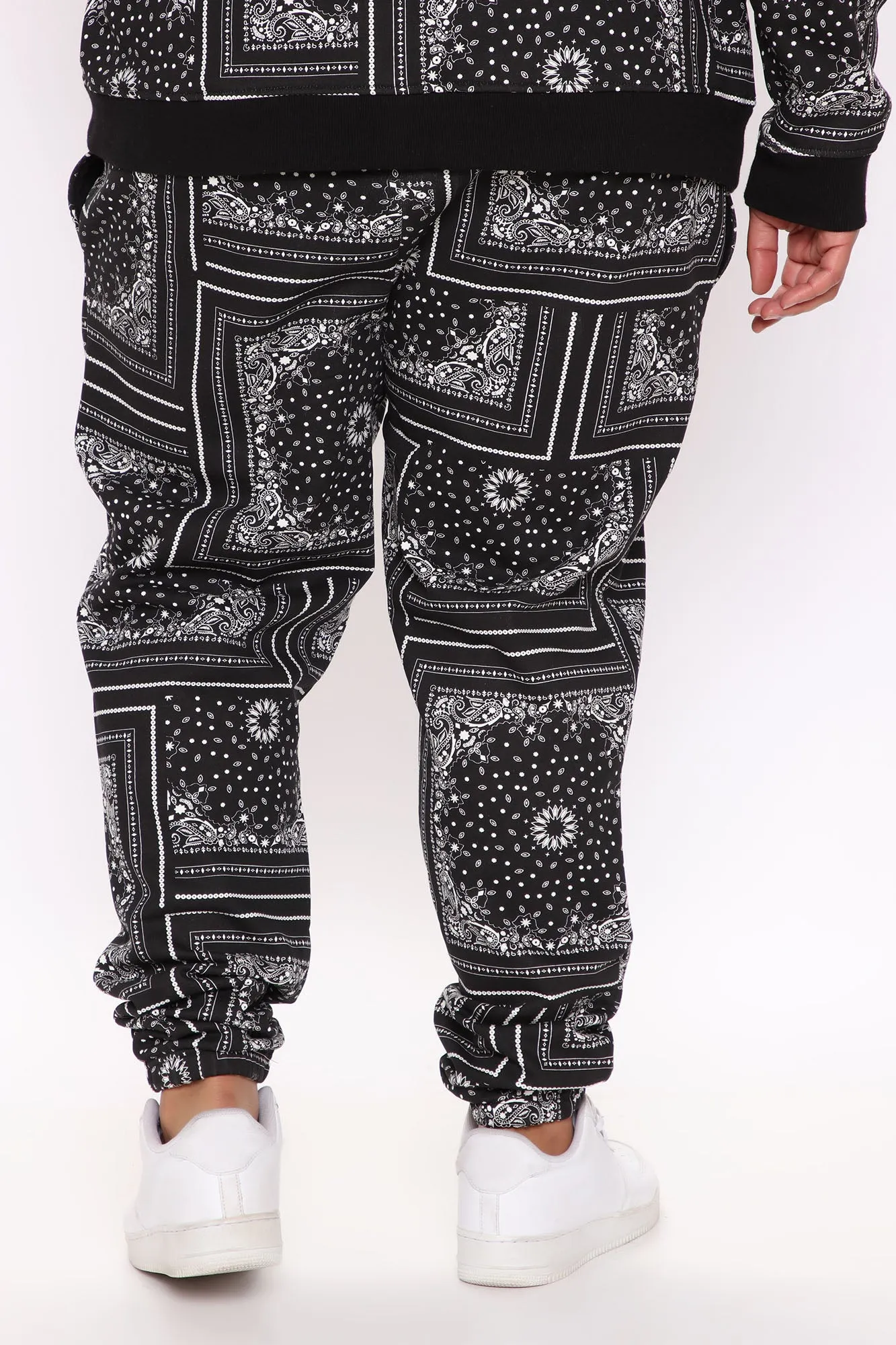 Allover Bandana Print Jogger - Black/White