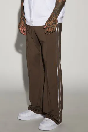 Almost Famous Flare Sweatpant - Brown